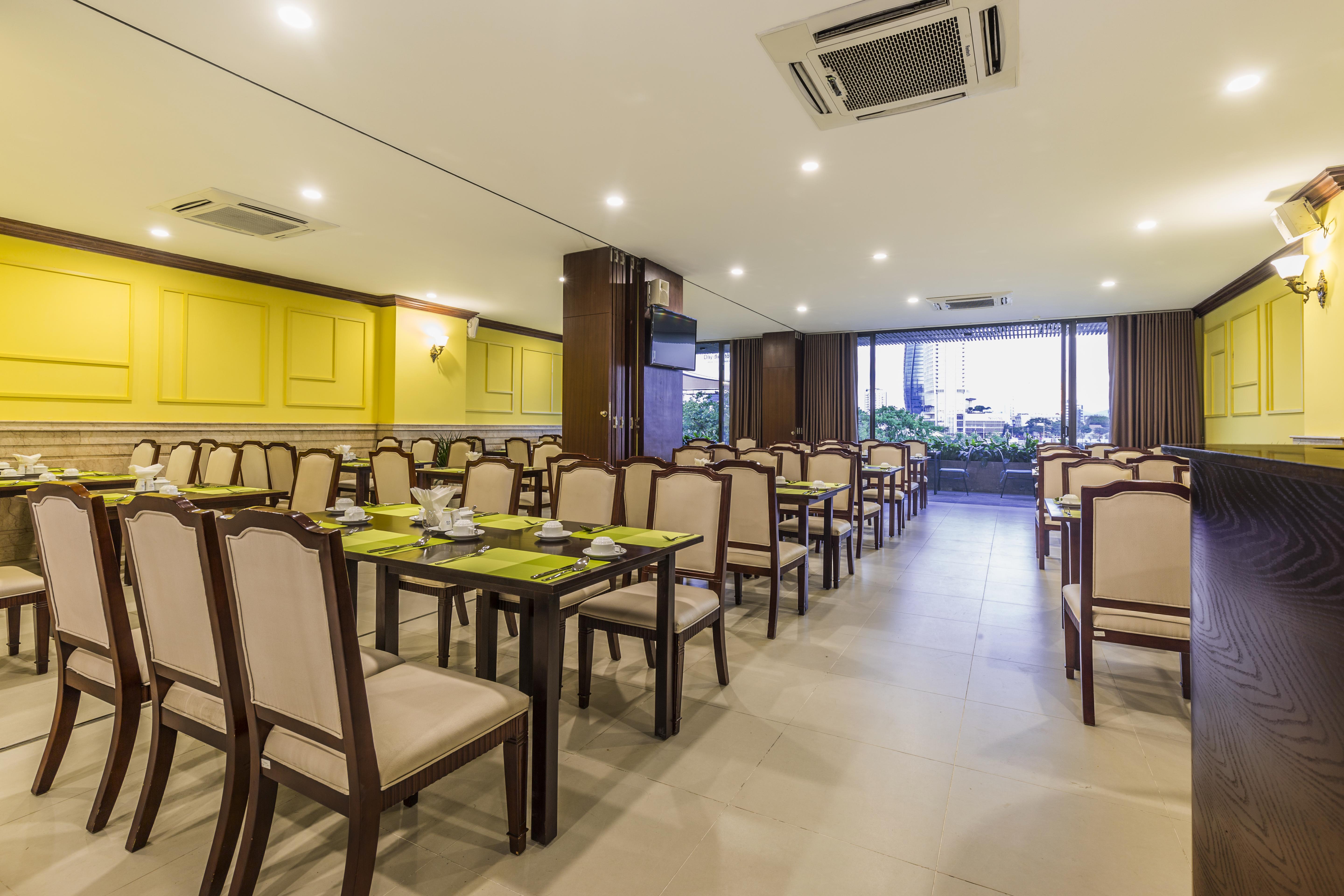 岘港伊比萨河畔酒店 外观 照片