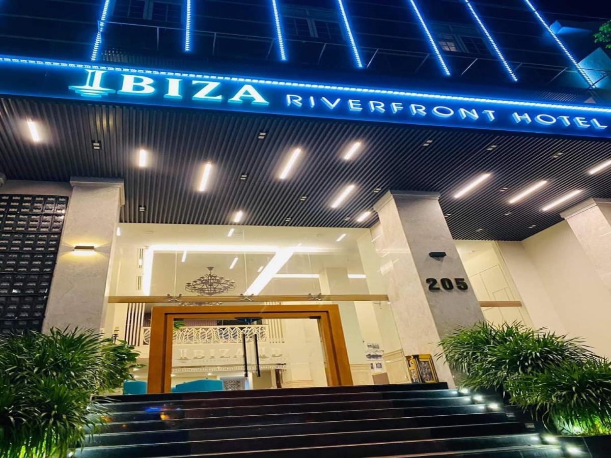 岘港伊比萨河畔酒店 外观 照片